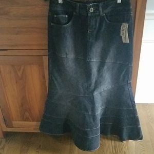 DKNY Jean's skirt Womans size 6